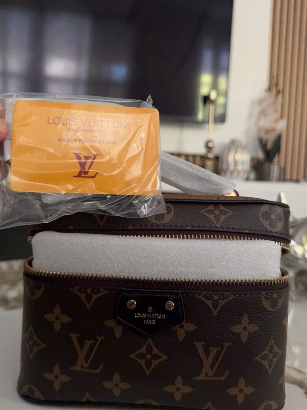 Louis Vuitton Monogram Cosmetic Vanity Case Brown - Picture 2 of 7